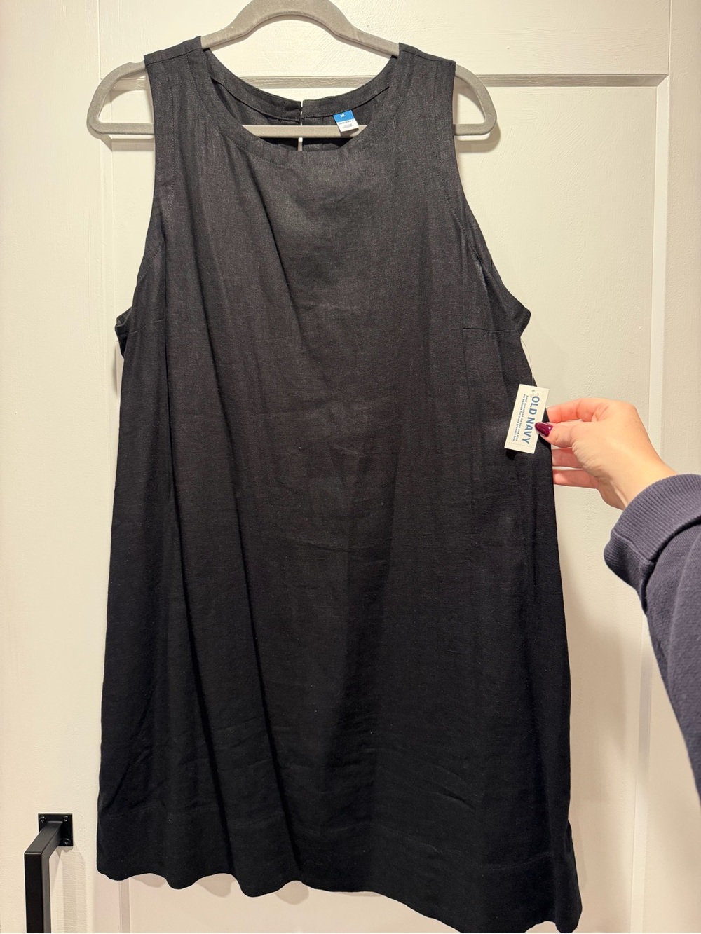 Old Navy Black Sleeveless Shift Dress